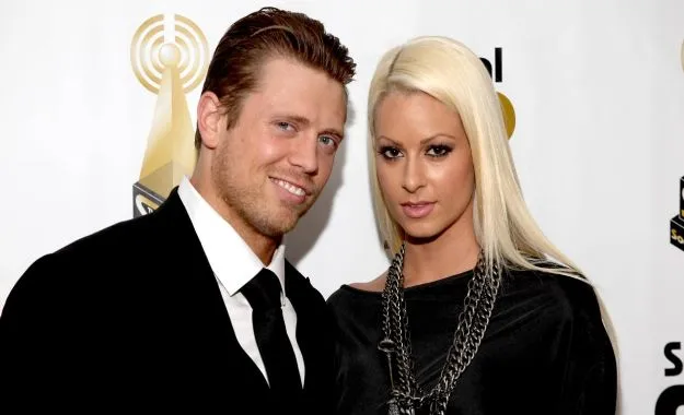 The Miz & Maryse han sido padres por primera vez