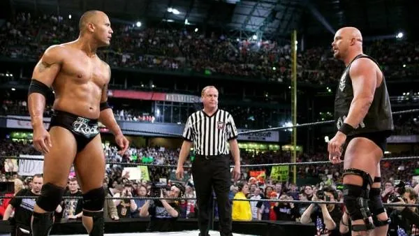 The Rock vs Stone Cold en Wrestlemania The Rock vs Stone Cold en Wrestlemania
