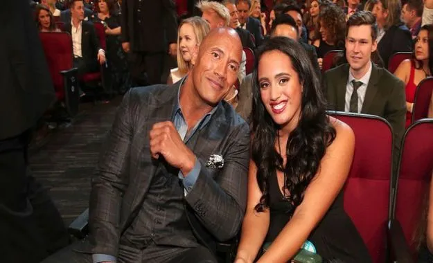 The Rock y su hija Simone The Rock y su hija Simone