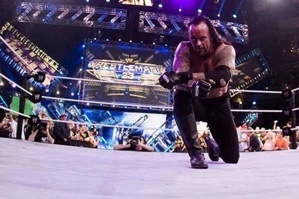 The Undertaker entrenando... ¿Para Royal Rumble?