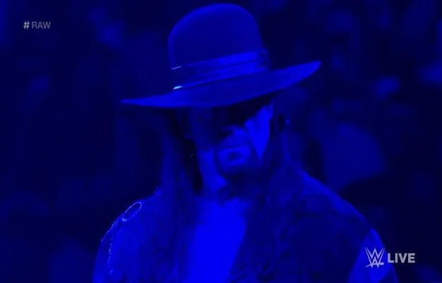 The Undertaker intenta buscar venganza contra Shane McMahon y Drew McIntyre en WWE RAW The Undertaker intenta buscar venganza contra Shane McMahon y Drew McIntyre en WWE RAW