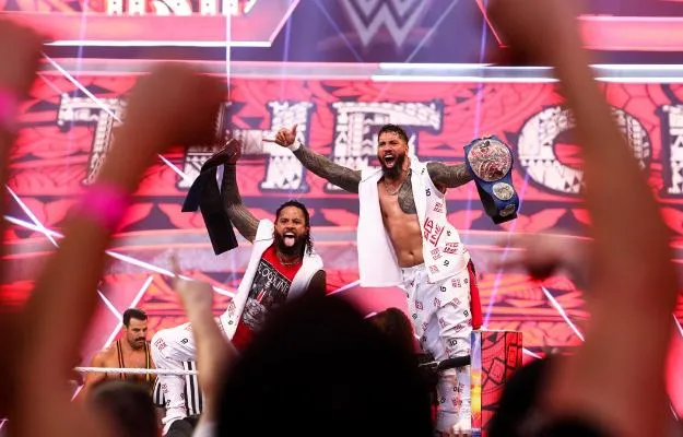 The Usos hacen historia como Campeones en WWE The Usos hacen historia como Campeones en WWE