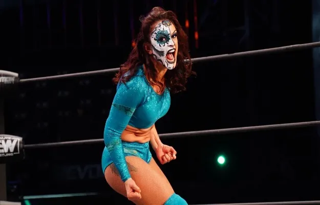 Thunder Rosa responde las críticas a la división femenina de AEW Thunder Rosa responde las críticas a la división femenina de AEW