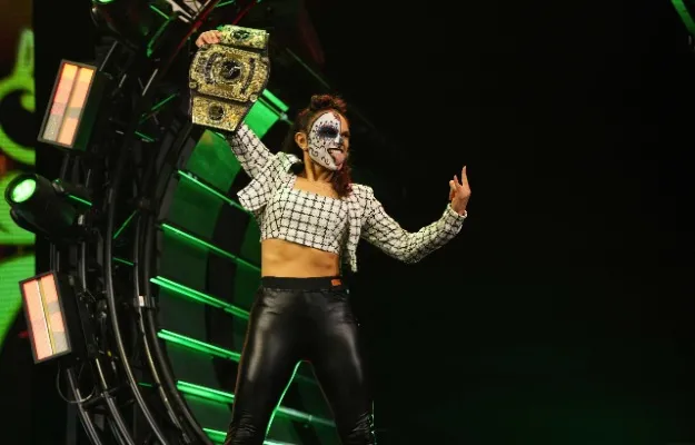 Thunder Rosa sobre ser la cara femenina de AEW Thunder Rosa sobre ser la cara femenina de AEW