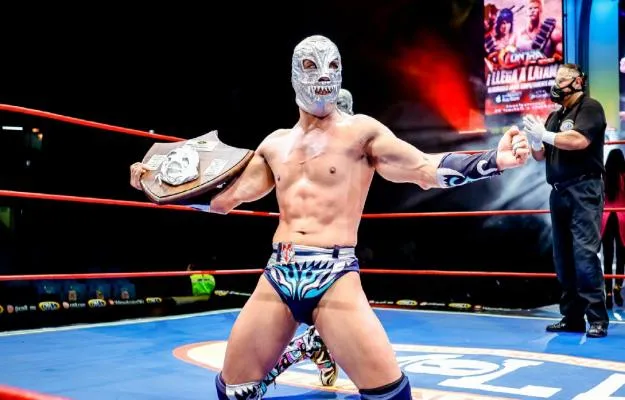 Titán se convierte en la Leyenda de Plata 2021 Titán se convierte en la Leyenda de Plata 2021