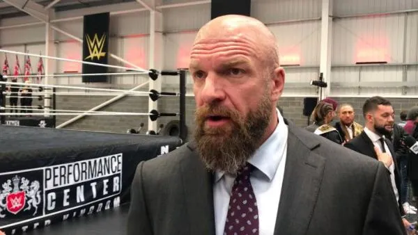 Triple H triste y deprimido por la traición de WWE Triple H triste y deprimido por la traición de WWE
