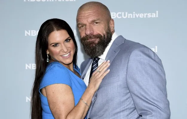 Triple H y Stephanie McMahon Triple H y Stephanie McMahon