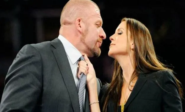 Triple H Y Stephanie Mcmahon Comentan Sobre Quien Es La Estrella Mas Grande En La Historia De La WWE