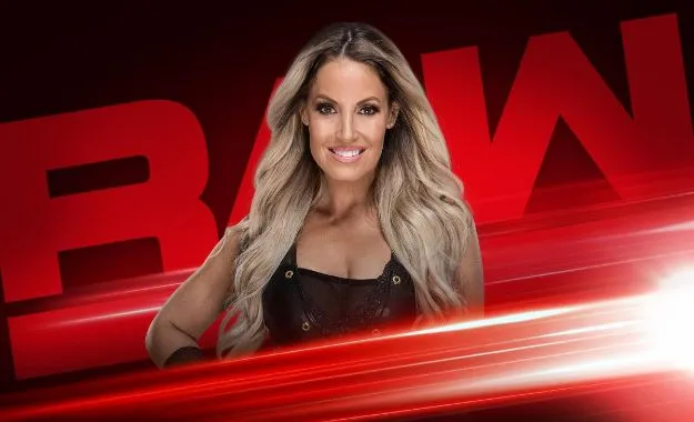 Trish Stratus regresa a WWE RAW Trish Stratus regresa a WWE RAW