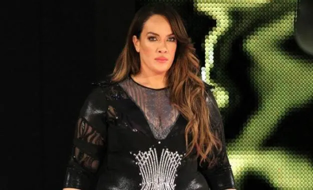 Varias superstars de WWE piensan que el push de Nia Jax viene por haber lesionado a Becky Lynch