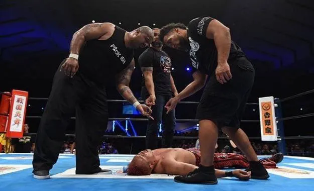 Jay White se une al Bullet Club OGs Jay White se une al Bullet Club OGs