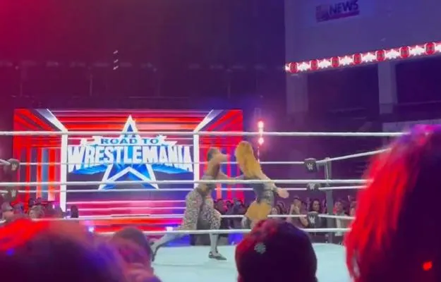 Video y actualización de la lesión de Becky Lynch