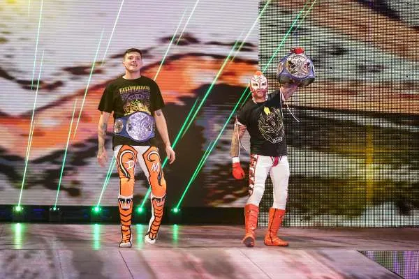 Vídeos WWE SmackDown 4 de Junio Vídeos WWE SmackDown 4 de Junio