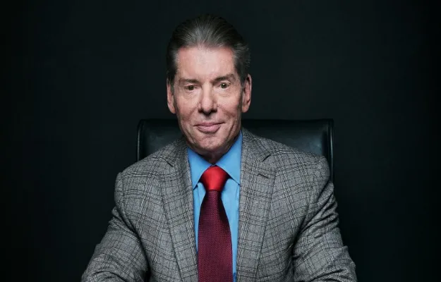 Vince McMahon venta WWE