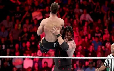 WWE Kane ganó a Finn Balor