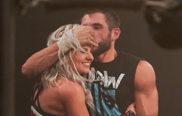 WWE NXT_ Johnny Gargano derrota a Tommaso Ciampa WWE NXT_ Johnny Gargano derrota a Tommaso Ciampa