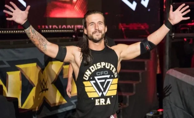 WWE Noticias_ Adam Cole estaría luchando lesionado WWE Noticias_ Adam Cole estaría luchando lesionado