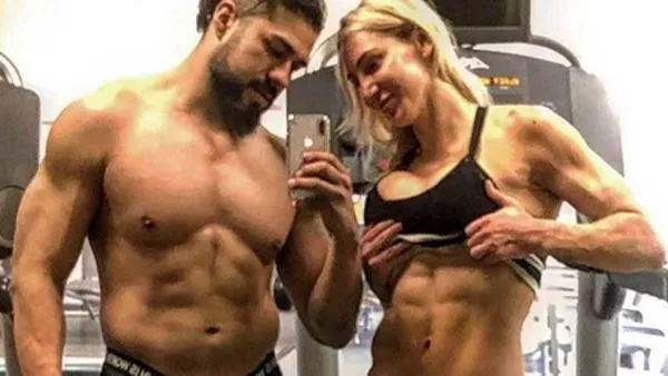 WWE Noticias: Charlotte Flair lucha contra Andrade