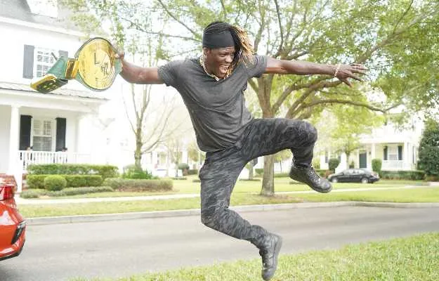 WWE Noticias: R Truth nuevo campeón 24/7
