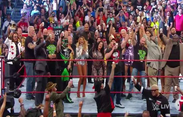 WWE RAW Reunion en vivo 22 de Julio (Cobertura y resultados en directo)