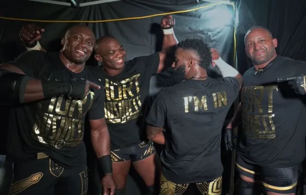 WWE RAW_ Cedric Alexander se une a The Hurt Business WWE RAW_ Cedric Alexander se une a The Hurt Business