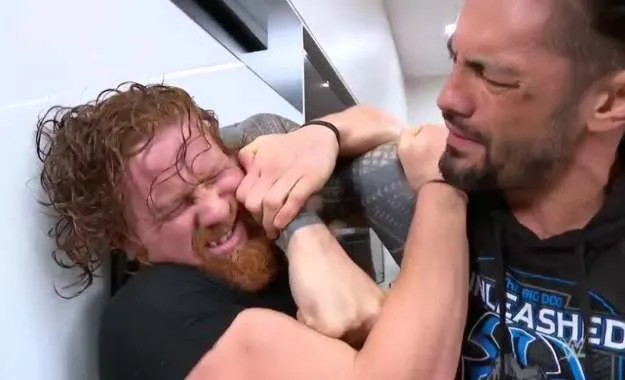 WWE SmackDown Live Erick Rowan Roman Reigns WWE SmackDown Live Erick Rowan Roman Reigns