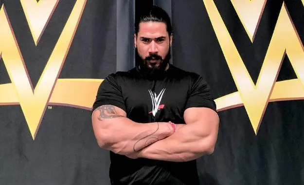WWE despide a Amanpreet Singh
