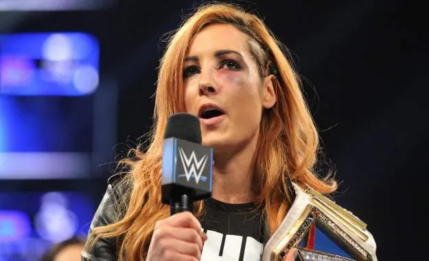 WWE hace oficial la lesión de Becky Lynch