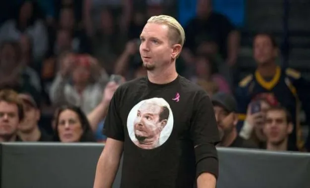 WWE no tendría planes a largo plazos para James Ellsworth