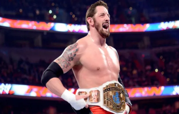Wade Barrett habla sobre cómo Dusty Rhodes salvó su carrera Wade Barrett habla sobre cómo Dusty Rhodes salvó su carrera