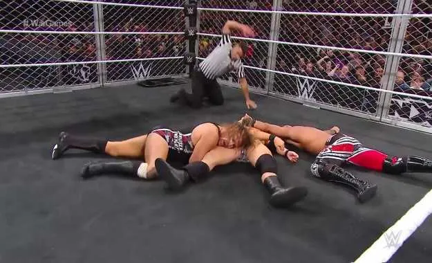 War Raiders, Pete Dunne y Ricochet ganan las War Games War Raiders, Pete Dunne y Ricochet ganan las War Games