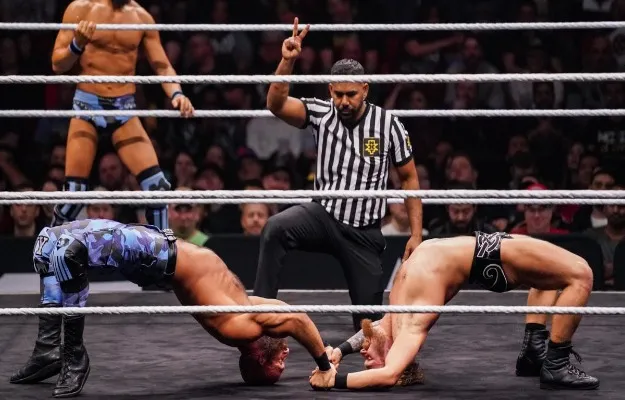 Worlds Collide (2) Worlds Collide