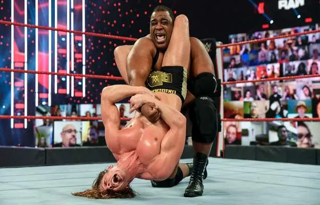 bibhipb Bobby Lashley enseña respeto en WWE Raw