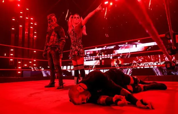 bivvy The Fiend ataca a Randy Orton en WWE Raw