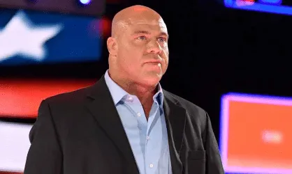 Kurt Angle como manager general de WWE RAW Kurt Angle como manager general de WWE RAW