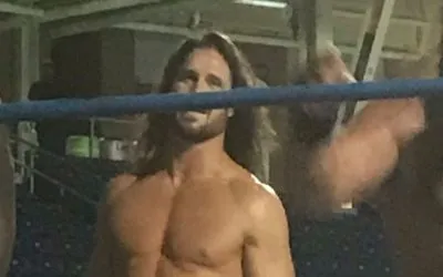 John Hennigan en el show de Staten Island de GFW Show de Global Force Wrestling en Staten Island