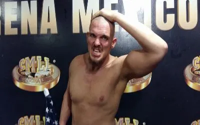 Sam Adonis pelón contra Negro Casas