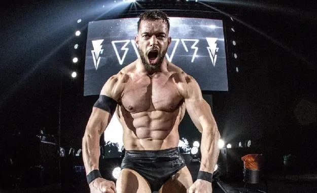 Finn Balor se enteró por Twitter de su combate en TLC