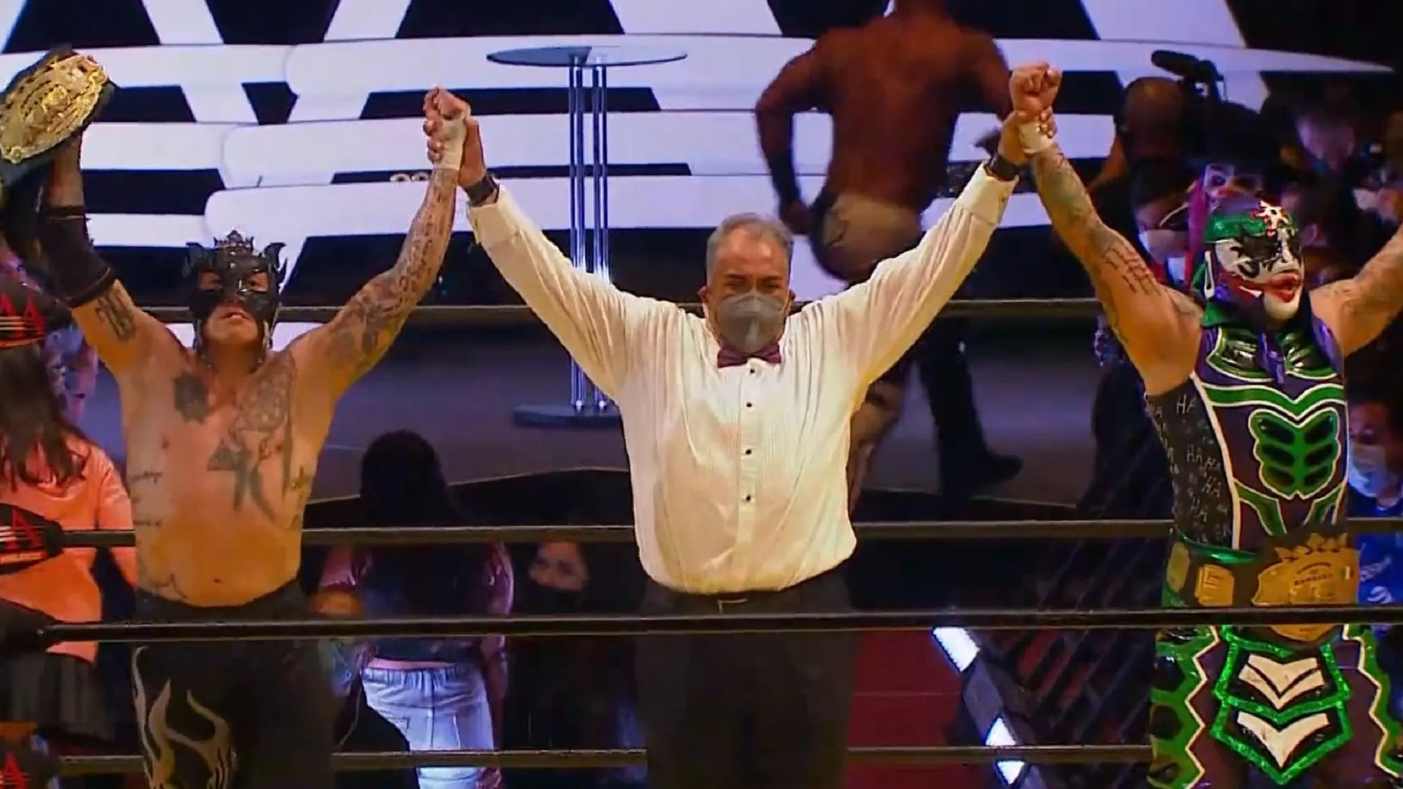 lcuha brothers Lucha Brothers retienen los títulos en Pareja en Triplemanía XXIX