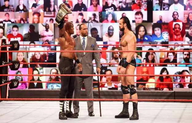 mbgg Un cruce de miradas en WWE Raw