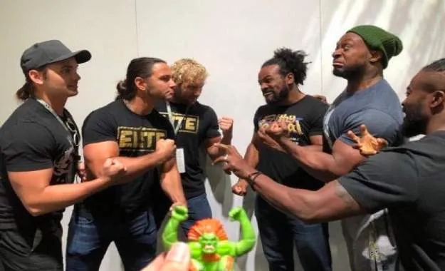 The Young Bucks y Kenny Omega