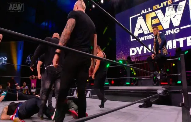 MJF traiciona a Inner Circle en AEW Dynamite
