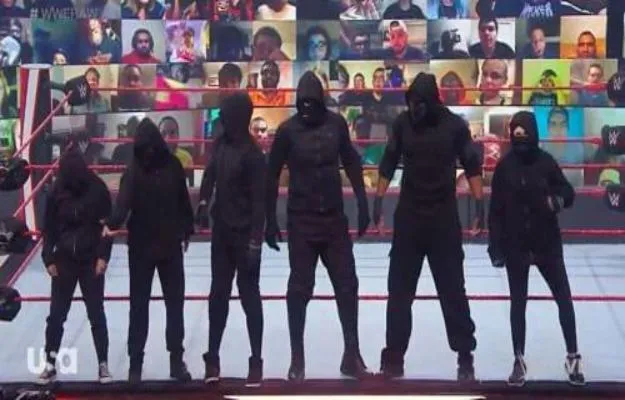 RETRIBUTION RETRIBUTION crea el caos en WWE Raw