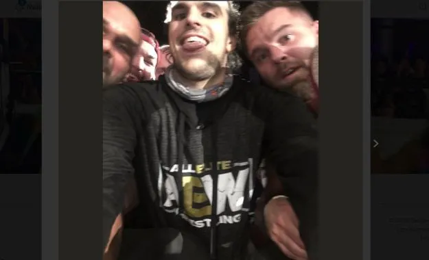 Revival cerca de AEW