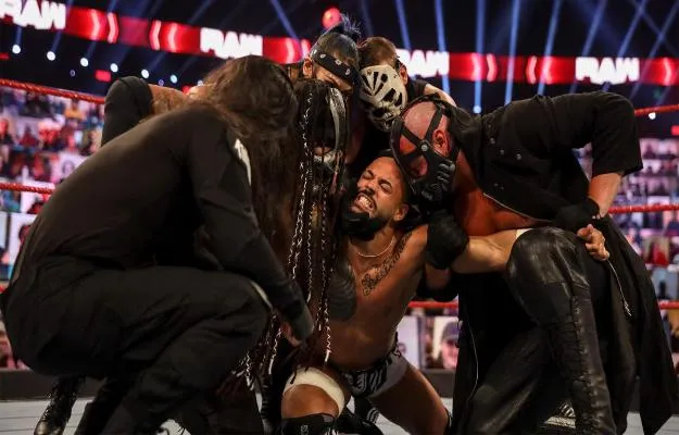 rmart RETRIBUTION y su venganza en WWE Raw