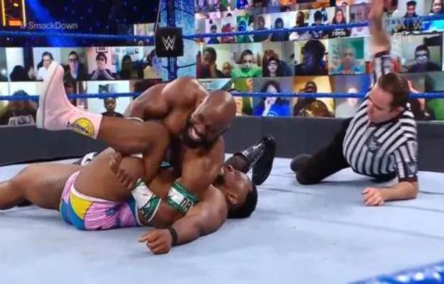 vccc Apollo gana créditos en WWE SmackDown