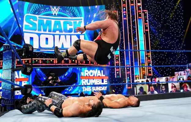 El rencor aparece en WWE SmackDown