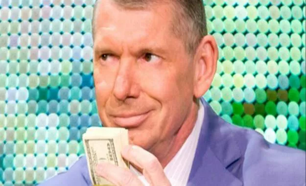 Vince McMahon y la decisión de mantener WWE Crown Jewel