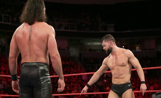 Resultados WWE RAW 12 de febrero