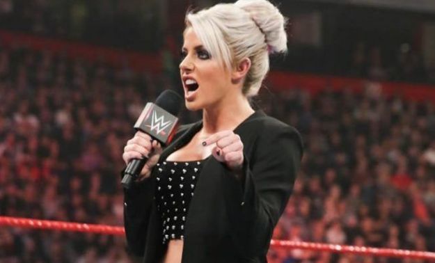 Alexa Bliss regresará en Royal Rumble
